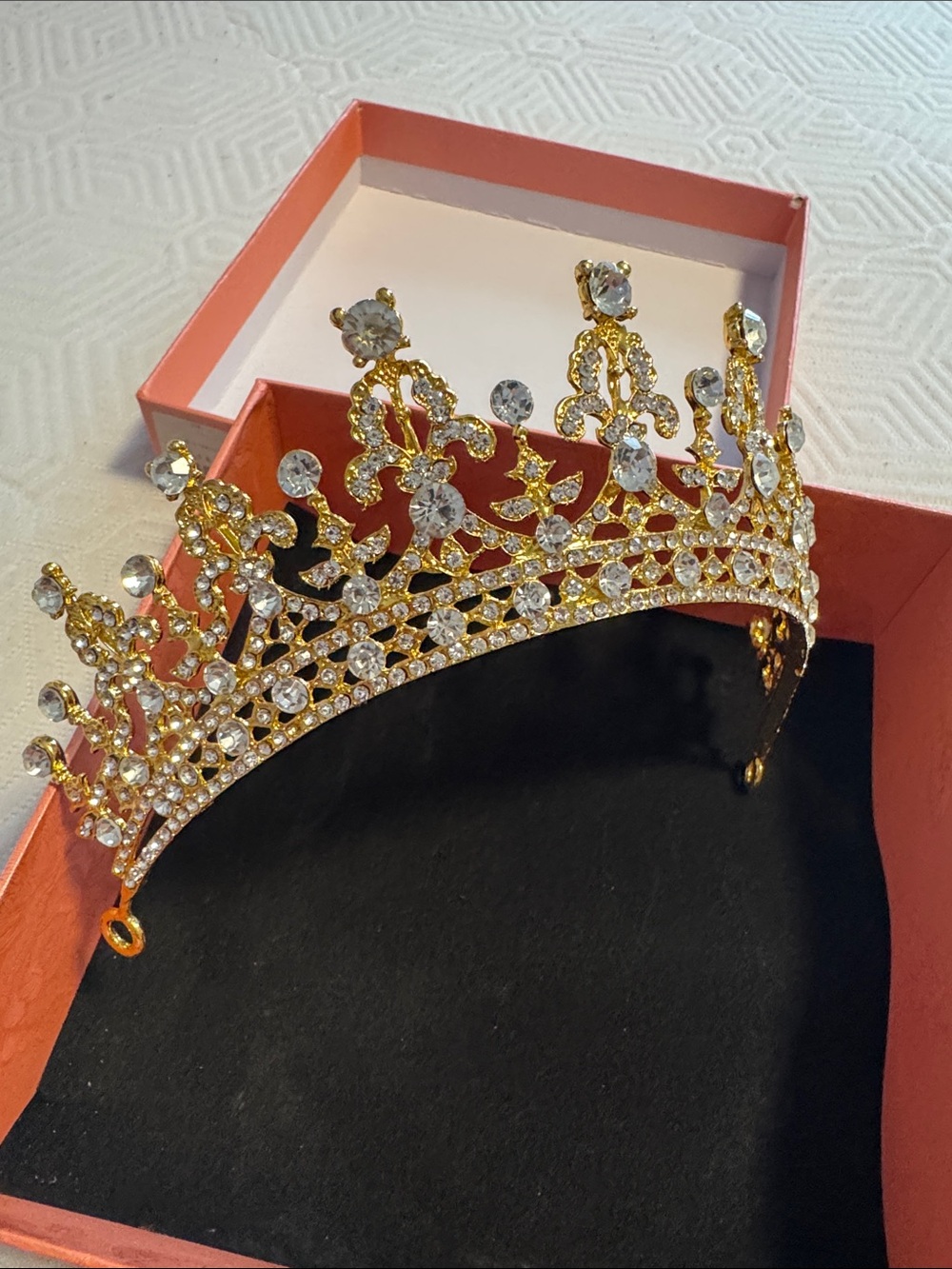 Gold Crystal Bridal Tiara Crown - Elegant Women's Hair Accessory - Picture 2 of 3